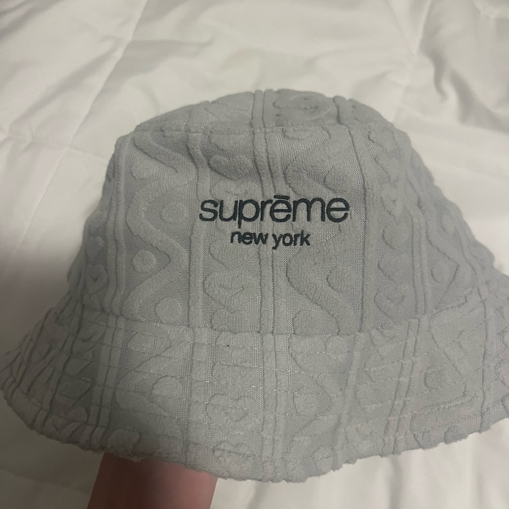 Supreme Light Gray Textured Hat